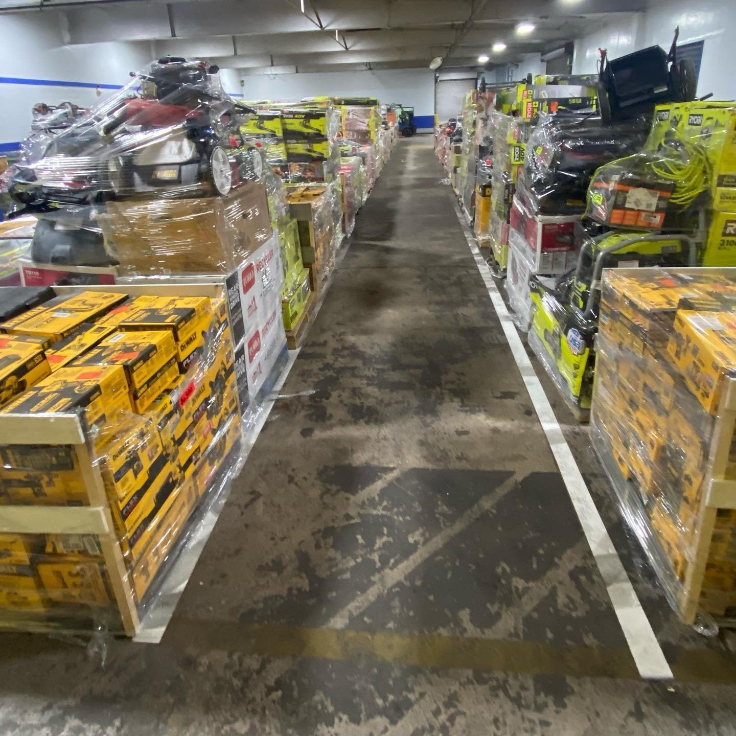 🌞Summer Sale is Heating Up!🏖️MIXED TOOLS PALLET – LOT ID: 251537 – Untested Customer Return