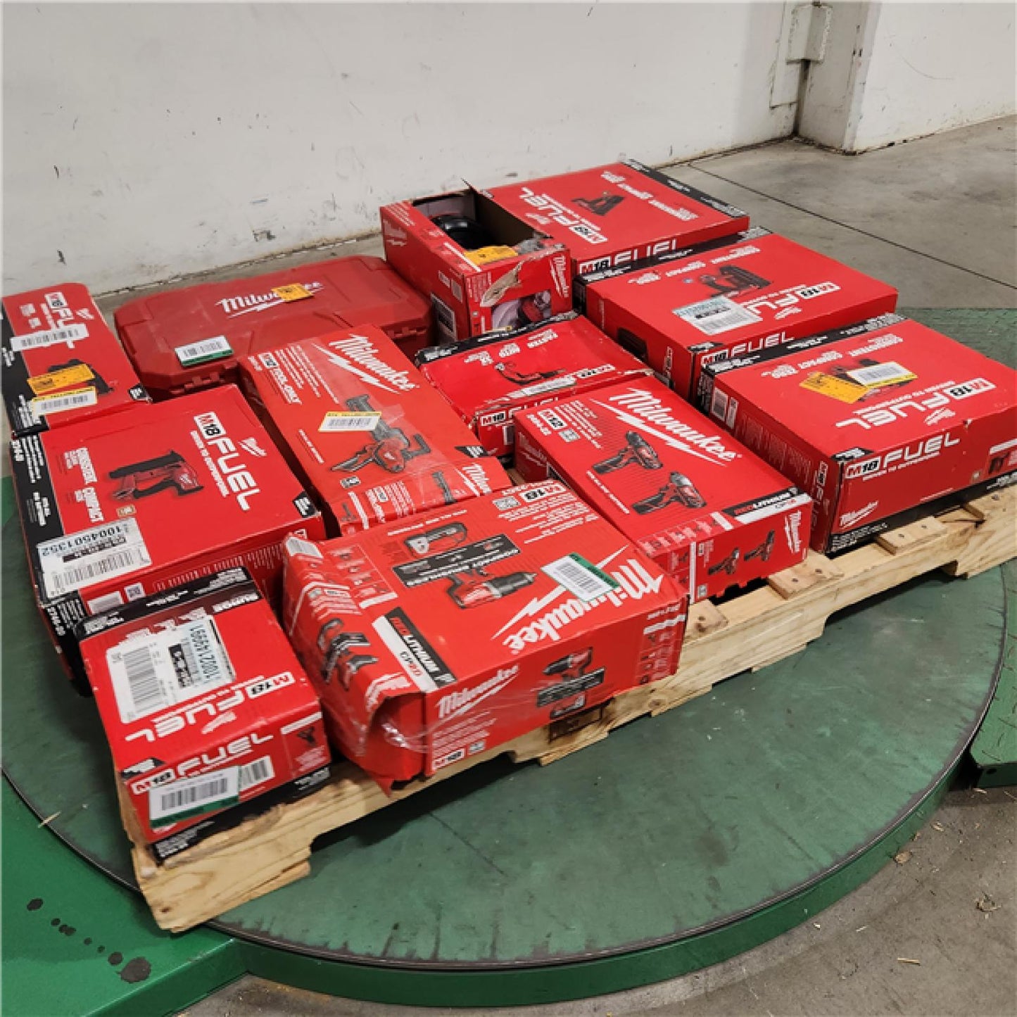 🌞Summer Sale is Heating Up!🏖️MIXED TOOLS PALLET – LOT ID: 251537 – Untested Customer Return